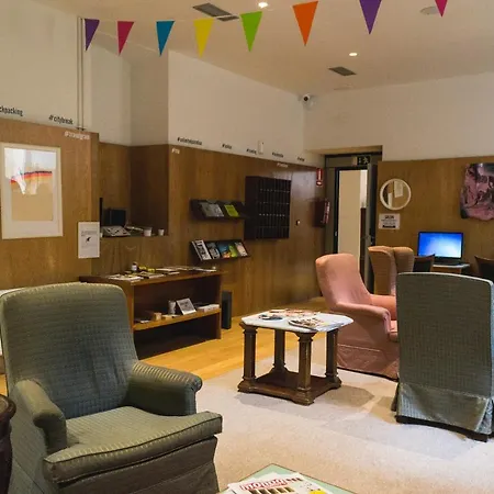 A In The Auberge de jeunesse *