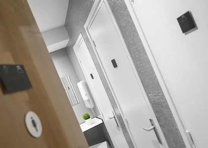 A In The Auberge de jeunesse *