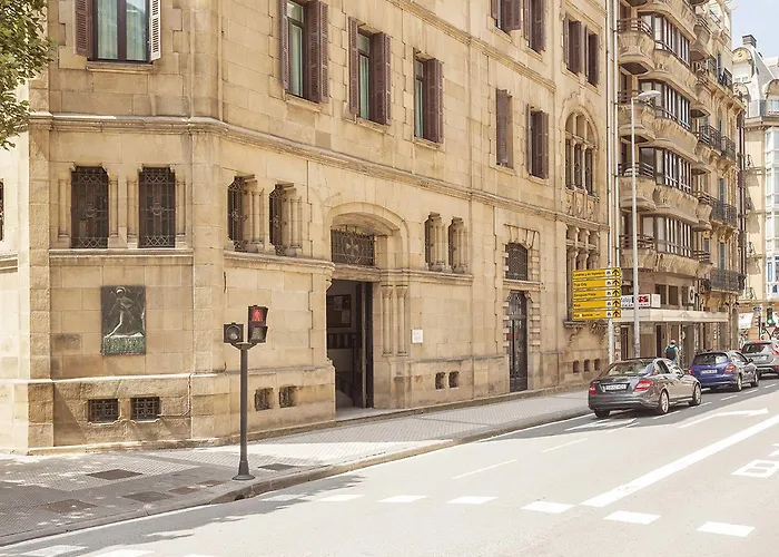 A In The * Saint-Sébastien