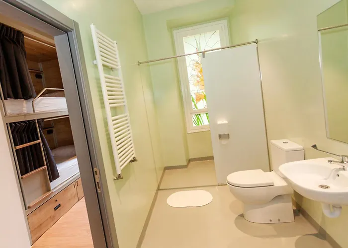 A In The Auberge de jeunesse *