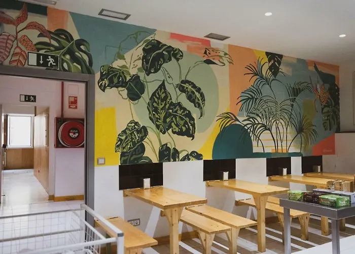 A In The Auberge de jeunesse Saint-Sébastien